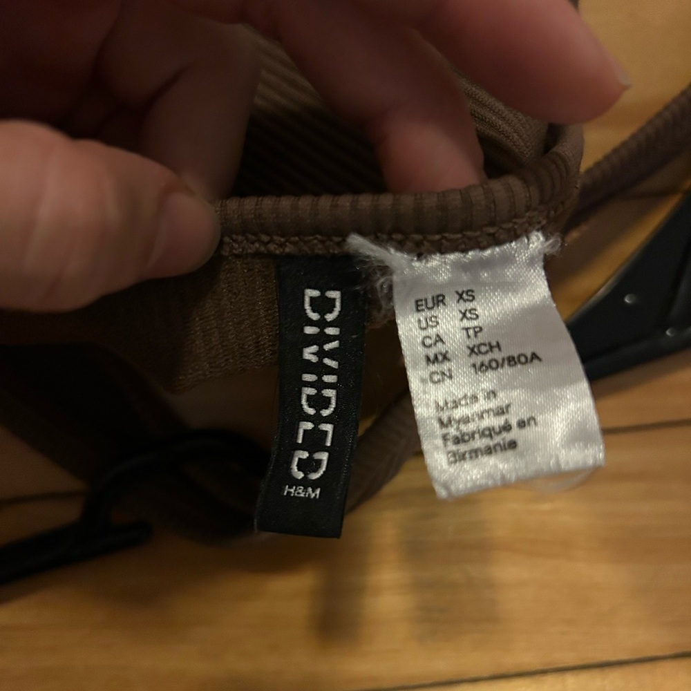 H&M Brown Ribbed Crop Top - Picture 2 of 3